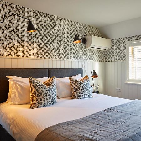 Hotel Timbrell'S Yard Bradford-On-Avon Exterior foto
