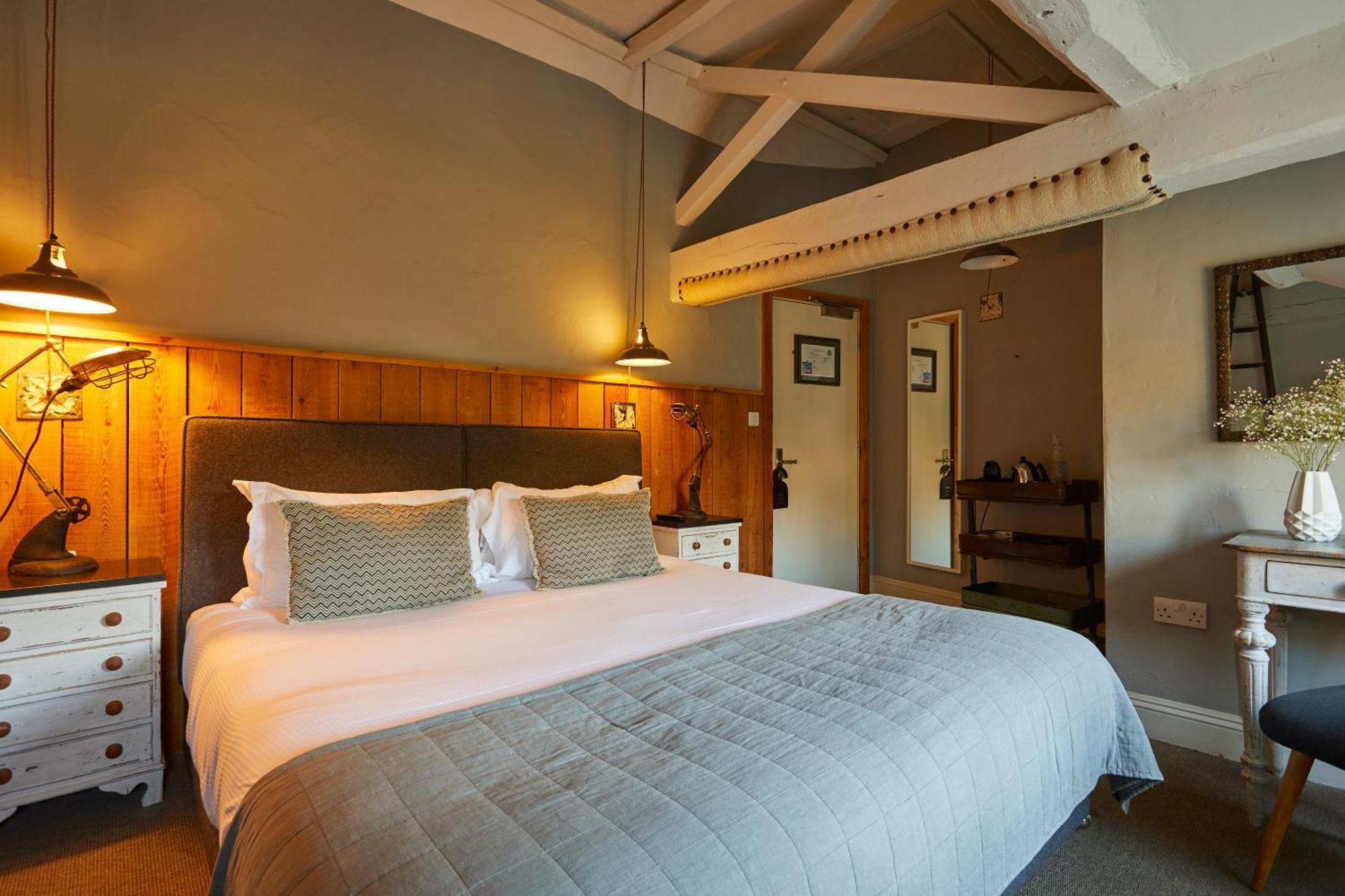 Hotel Timbrell'S Yard Bradford-On-Avon Exterior foto
